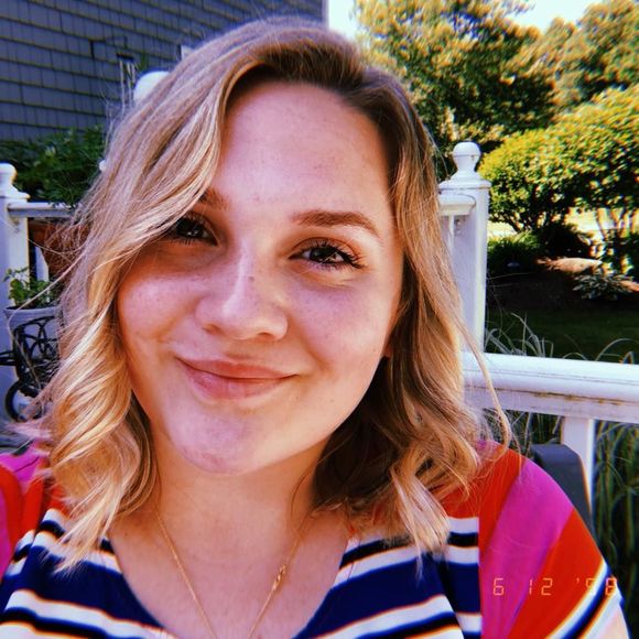 Meet your Posher, Lauren - Picture 1 of 1